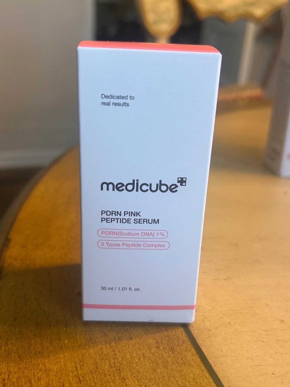 Medicube PDRN Pink Peptide Serum - Pink